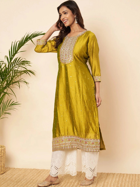 rarethread Women Embellished Thread Work Kurta - Image 4