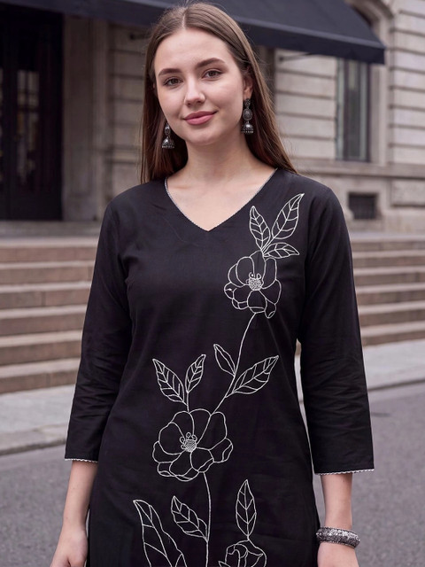 Indo Era Women Floral Embroidered Floral Kurta - Image 5