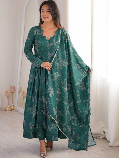SPETS Women Regular Kurta with Trousers & With Dupatta