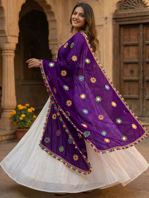TAMNNA DUPATTA HUB Ethnic Motifs Dupatta with Mirror Work - Image 6