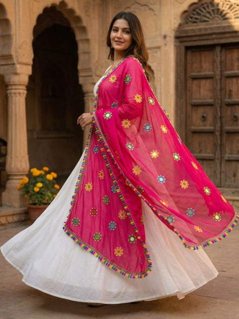 TAMNNA DUPATTA HUB Ethnic Motifs Embroidered Dupatta with Mirror Work - Image 6