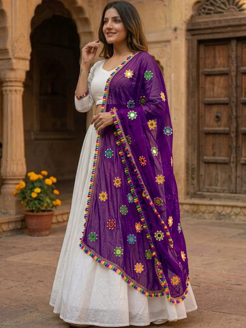TAMNNA DUPATTA HUB Ethnic Motifs Dupatta with Mirror Work - Image 4