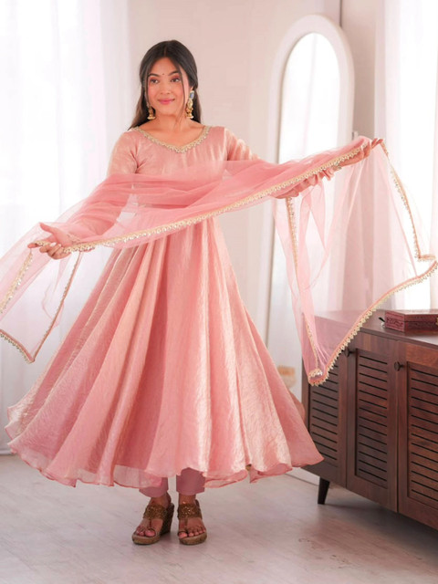 VastraBazaar Women Empire Pure Silk Kurta with Trousers & With Dupatta