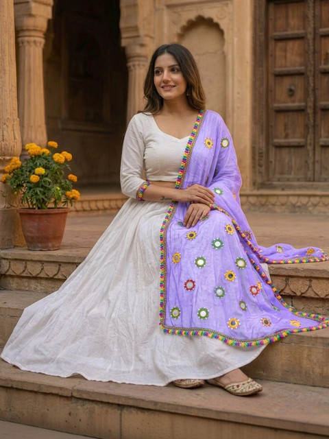 TAMNNA DUPATTA HUB Dupatta with Mirror Work - Image 4
