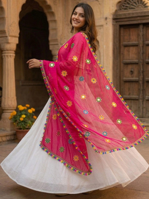 TAMNNA DUPATTA HUB Ethnic Motifs Embroidered Dupatta with Mirror Work - Image 2