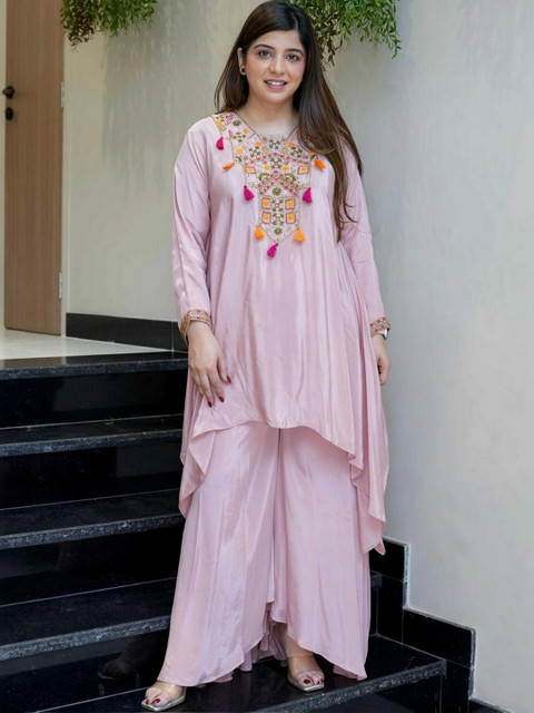 Ijya Women Floral Embroidered Regular Thread Work Silk Crepe Kurta with Palazzos
