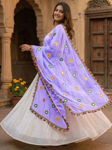 TAMNNA DUPATTA HUB Dupatta with Mirror Work - Image 3