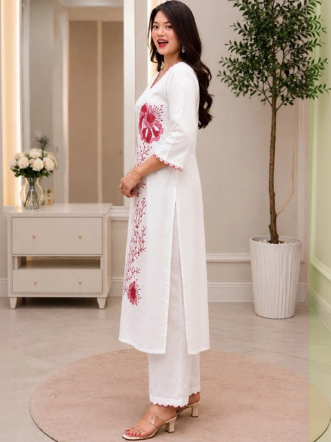 Komurr Embroidered Tunic with Trousers - Image 2
