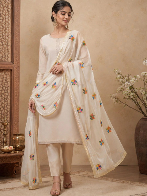 STUTI FASHION Embroidered Dupatta with Thread Work - Image 2