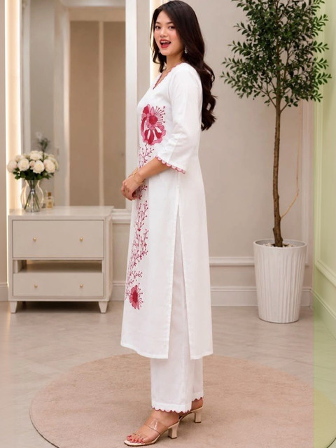 Komurr Embroidered Tunic with Trousers - Image 2