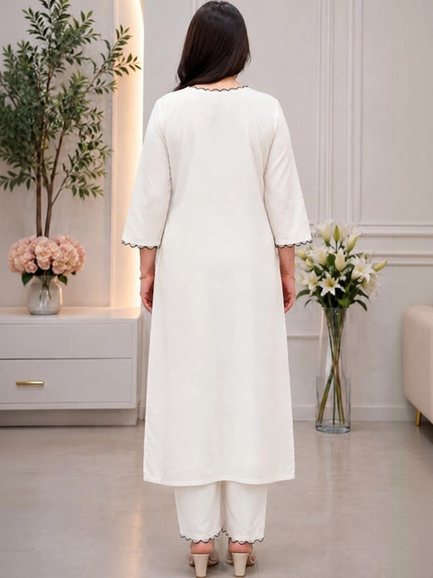 Komurr Embroidered Tunic with Trousers - Image 3