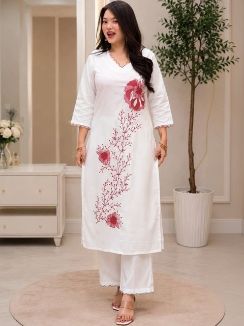 Komurr Embroidered Tunic with Trousers - Image 5