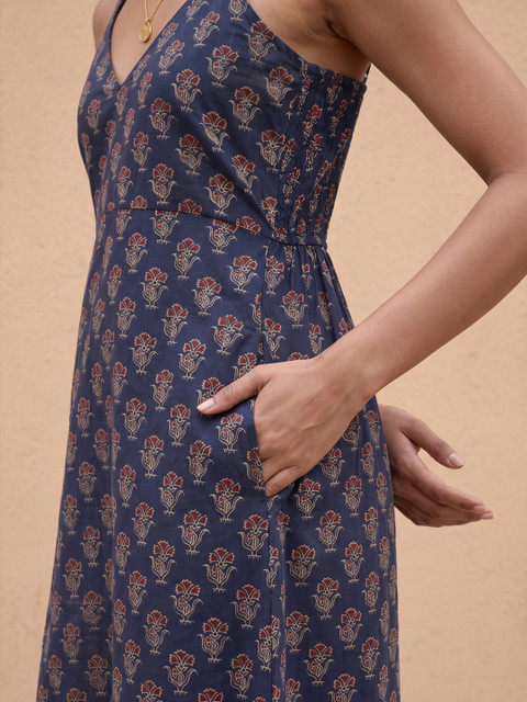 fusion by glitchez Floral Printed Shoulder Straps Fit & Flare Pure Cotton Kurta - Image 6