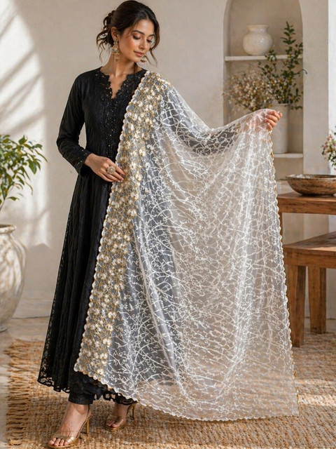 STUTI FASHION Embroidered Dupatta with Thread Work