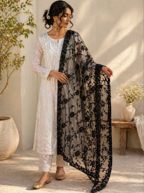 STUTI FASHION Embroidered Dupatta with Thread Work