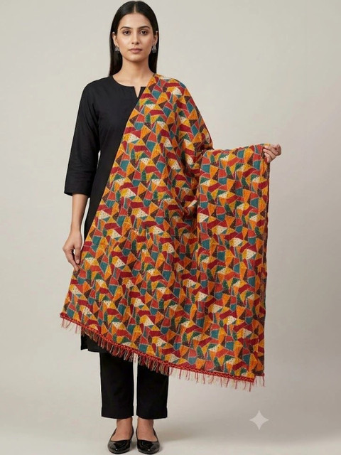 IVAARA Printed Dupatta with Thread Work