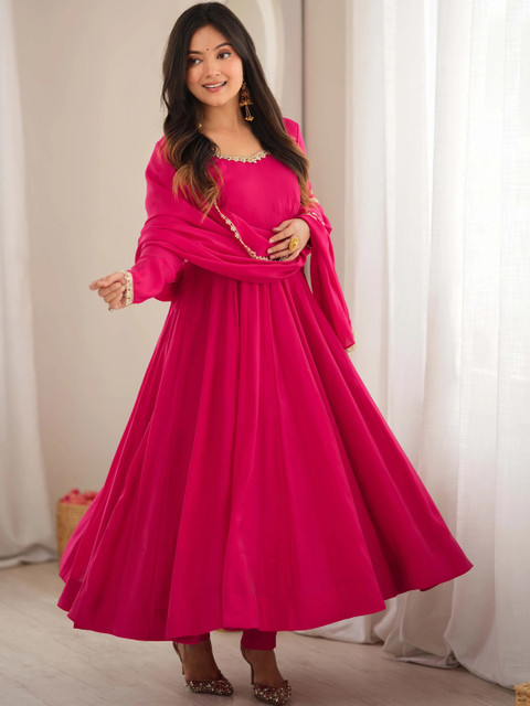 KEKIMI Women Empire Gotta Patti Chanderi Silk Kurta with Trousers & With Dupatta - Image 3