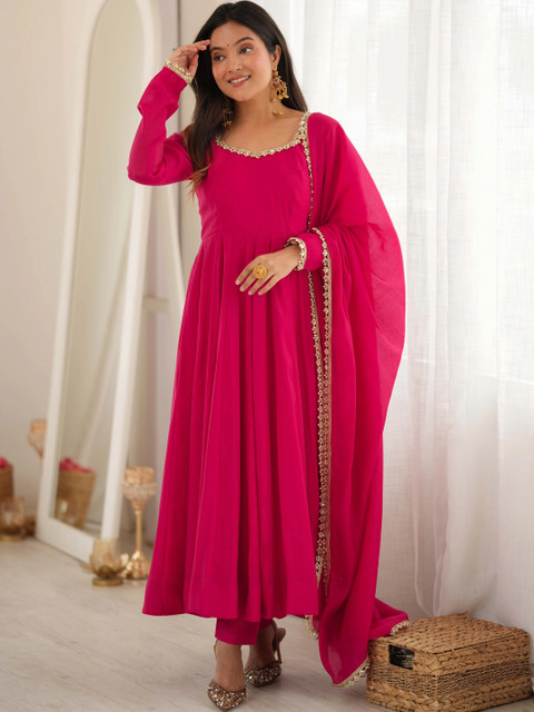 KEKIMI Women Empire Gotta Patti Chanderi Silk Kurta with Trousers & With Dupatta
