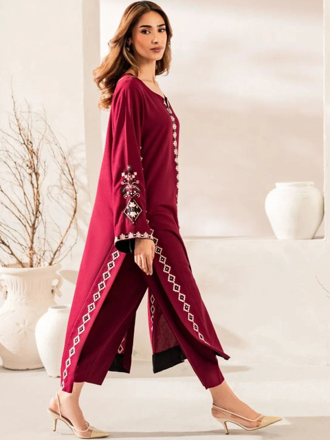 Tankori Women Ethnic Motifs Embroidered Regular Thread Work Chanderi Silk Kurta with Trousers & With Dupatta - Image 7