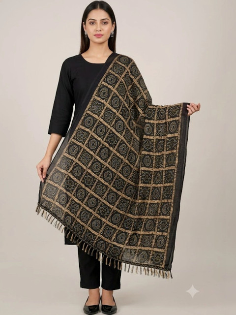 IVAARA Printed Bandhani Dupatta