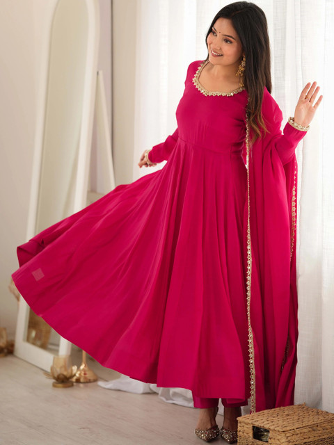 KEKIMI Women Empire Gotta Patti Chanderi Silk Kurta with Trousers & With Dupatta - Image 6