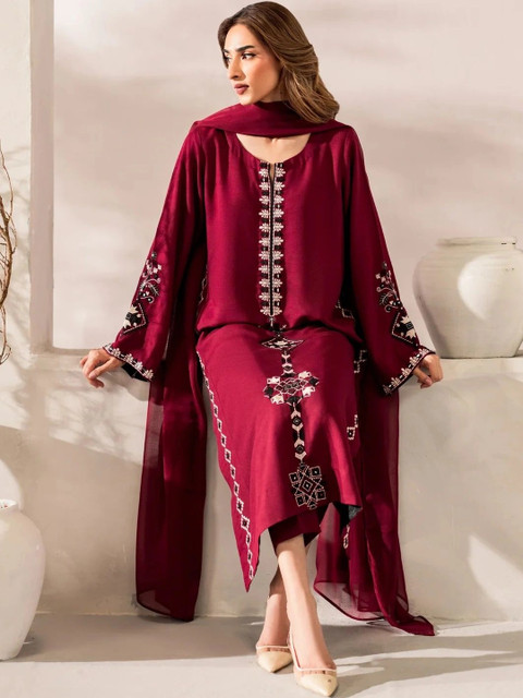 Tankori Women Ethnic Motifs Embroidered Regular Thread Work Chanderi Silk Kurta with Trousers & With Dupatta - Image 2