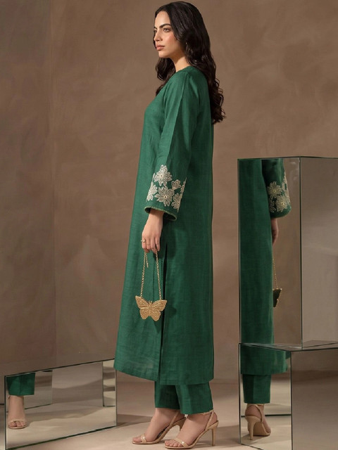 Varanga Thread Embroidered Formal Kurta with Trousers - Image 2