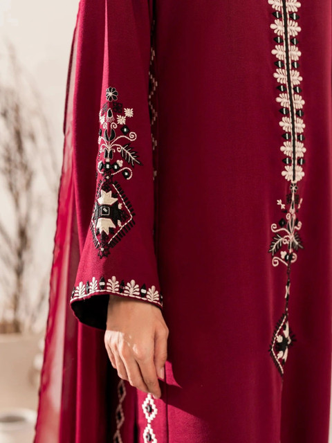 Tankori Women Ethnic Motifs Embroidered Regular Thread Work Chanderi Silk Kurta with Trousers & With Dupatta - Image 3