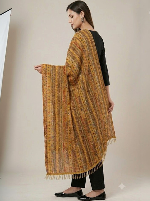IVAARA Ethnic Motifs Embroidered Dupatta with Thread Work - Image 4