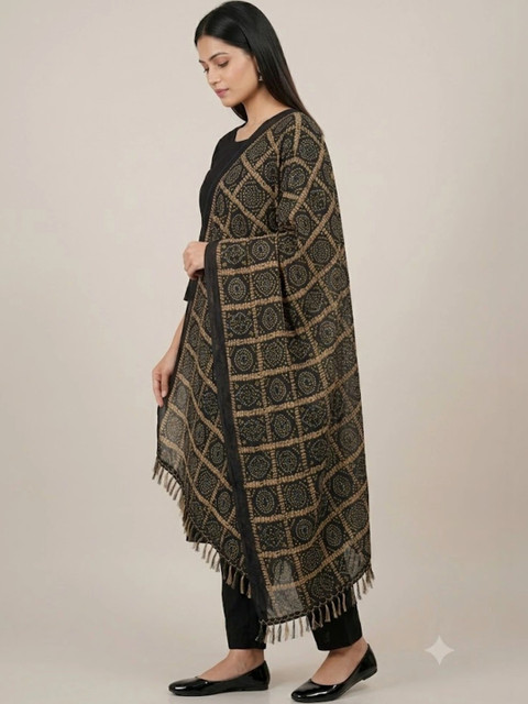 IVAARA Printed Bandhani Dupatta - Image 4