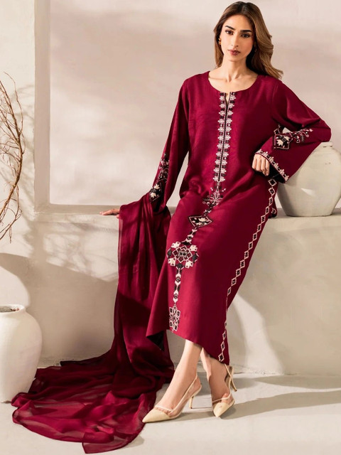 Tankori Women Ethnic Motifs Embroidered Regular Thread Work Chanderi Silk Kurta with Trousers & With Dupatta - Image 5