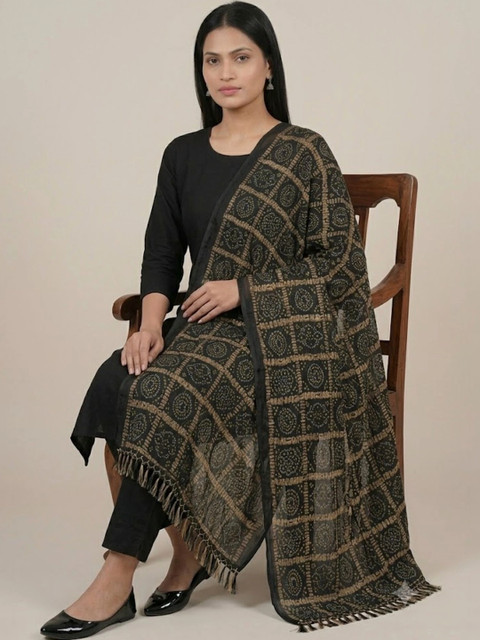 IVAARA Printed Bandhani Dupatta - Image 2