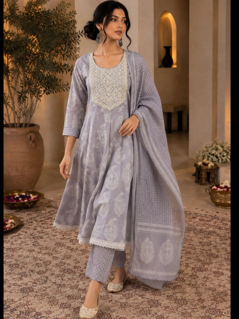 SINGNI Women Ethnic Motifs Printed Regular Thread Work Pure Cotton Kurta with Trousers & With Dupatta - Image 3