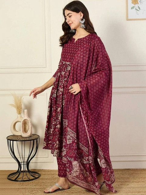 Chhipa Prints Women Floral Printed Empire Kurta with Trousers & With Dupatta - Image 3