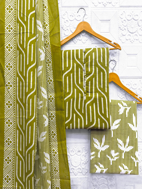 FashionsEye Printed Pure Cotton Unstitched Dress Material - Image 4