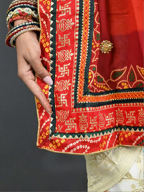 Ranisatiya creation Women Ethnic Motifs Bandhani Dupatta with Thread Work - Image 3