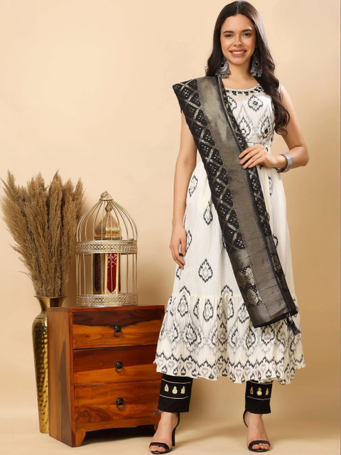 RABRIC Women Ethnic Motifs Printed Empire Mirror Work Kurta with Trousers & With Dupatta - Image 4