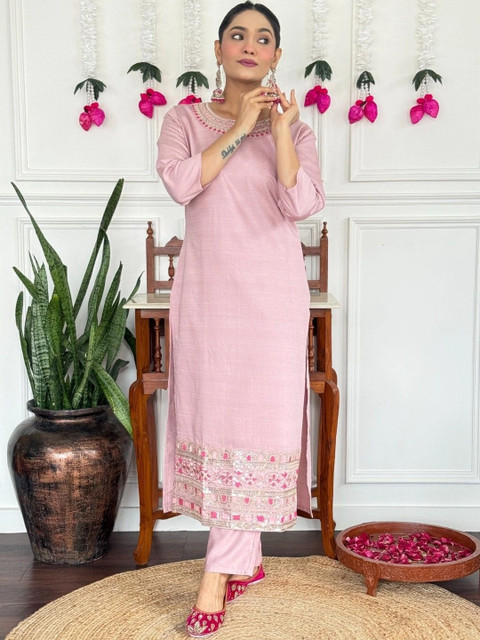 GOPIKA VASTRA Women Ethnic Motifs Embroidered Regular Thread Work Kurta with Trousers & With Dupatta - Image 3