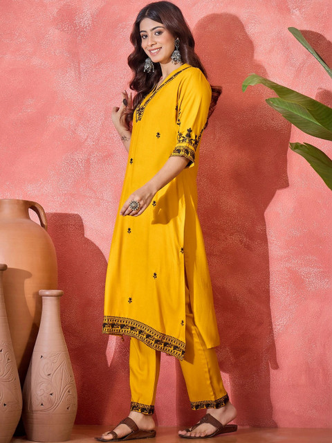 Sangria Embroidered Tunic with Trousers - Image 6