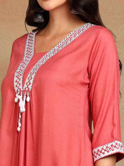 House of Pataudi Women Thread Work Handloom Kurta - Image 3