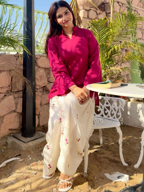 TWINS LADY Women Floral Regular Chanderi Cotton Kurta with Patiala - Image 4
