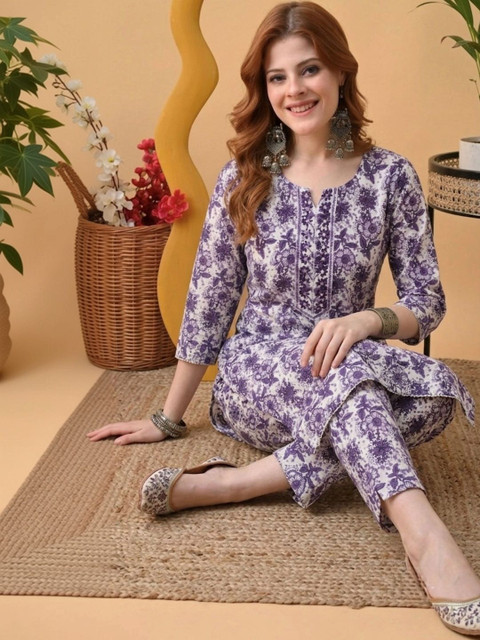 Pjyot by surhi Women Floral Printed Thread Work Floral Kurta