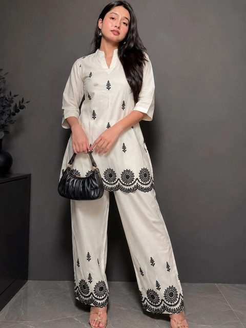 TWINS LADY Cotton Embroidered Top with Palazzos