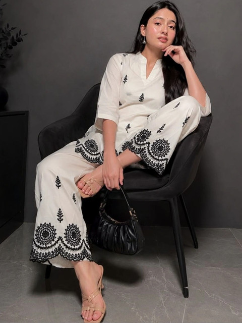 TWINS LADY Cotton Embroidered Top with Palazzos - Image 5