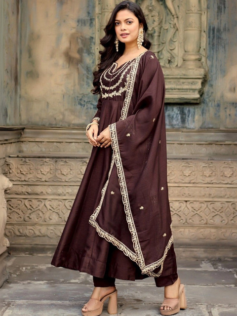 ANVERI TEXTILES Women Ethnic Motifs Embroidered Empire Thread Work Kurta with Trousers & With Dupatta - Image 6