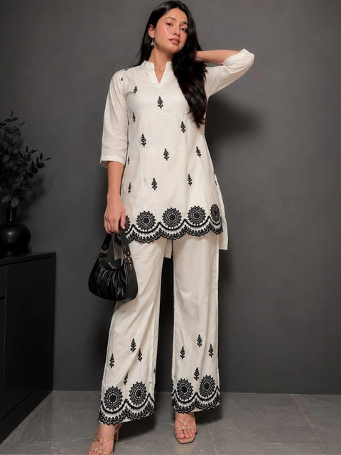 TWINS LADY Cotton Embroidered Top with Palazzos - Image 6