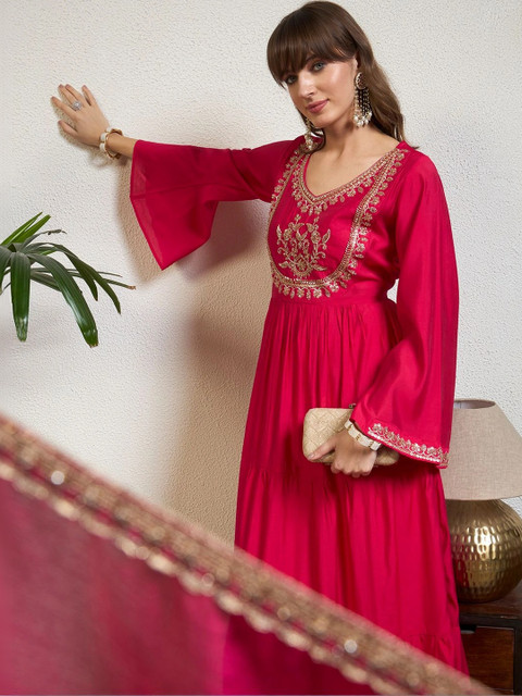 Honky Tonky Women Ethnic Motifs Embroidered Tiered Kurta with Trousers & With Dupatta - Image 3