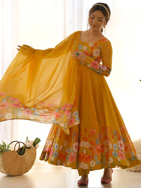 Urban Nakhre Women Floral Printed Empire Pure Cotton Kurta with Trousers & With Dupatta - Image 3