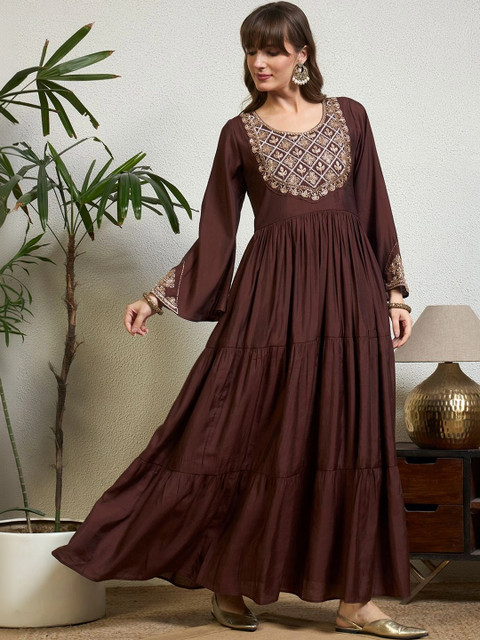 Honky Tonky Women Ethnic Motifs Embroidered Tiered Thread Work Kurta with Palazzos & With Dupatta - Image 3
