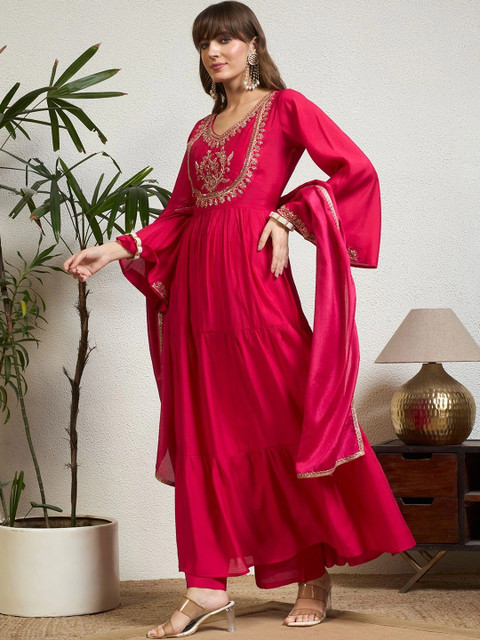 Honky Tonky Women Ethnic Motifs Embroidered Tiered Kurta with Trousers & With Dupatta - Image 7
